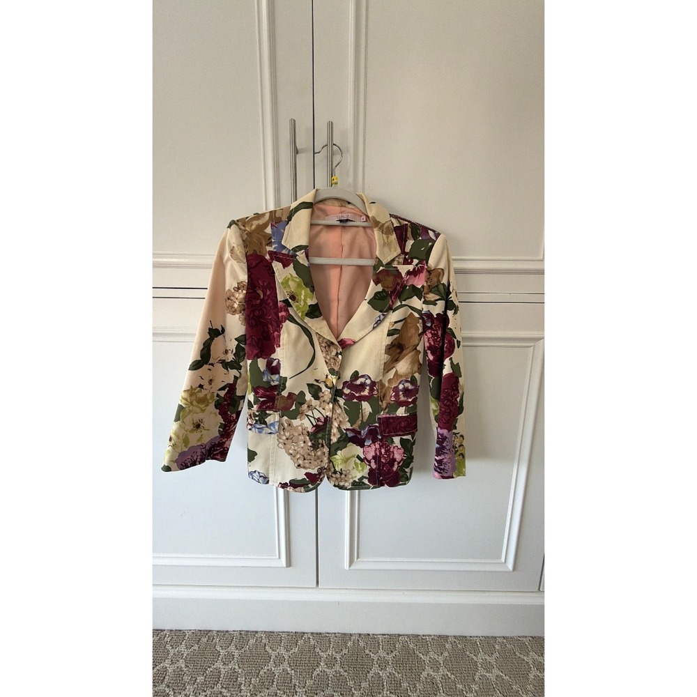 Red Valentino